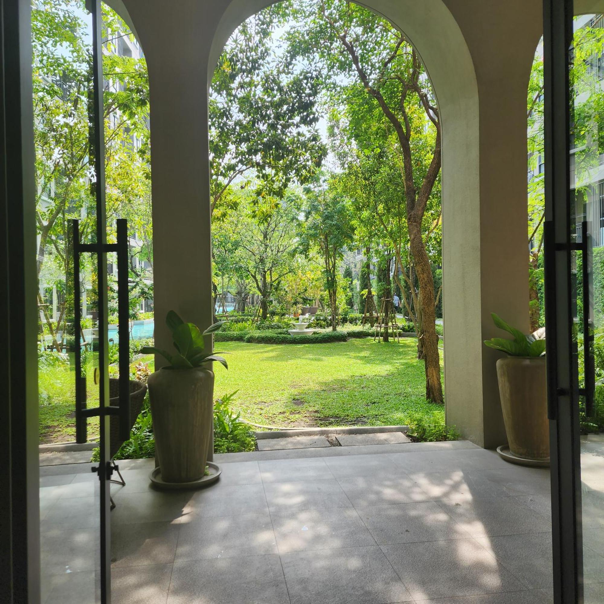 Apple's La Casita In Hua Hin